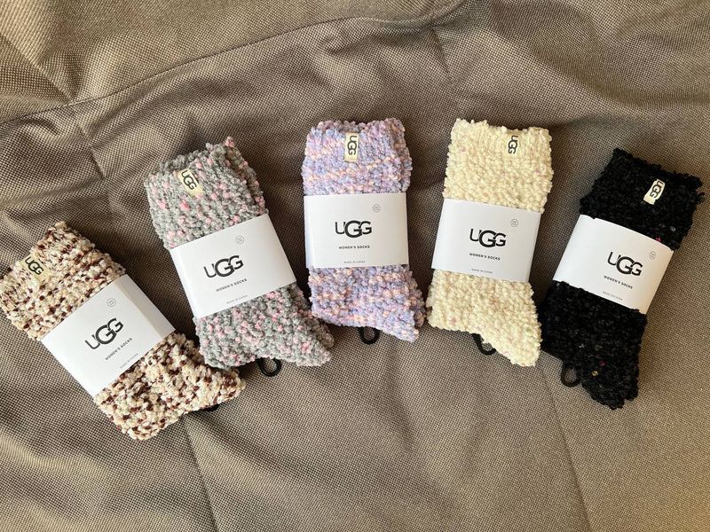 Жіночі шкарпетки UGG Bubble Cozy Chenille Sock Білий One Size UAS0011W-WHT фото